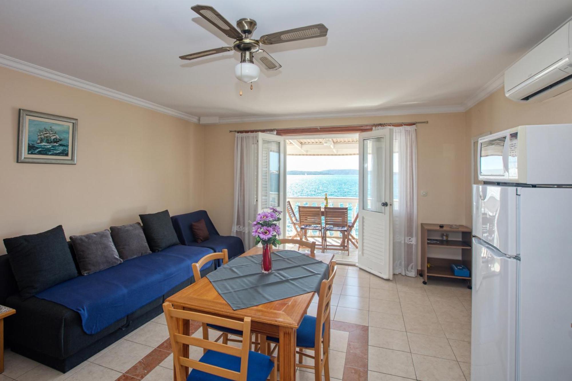 Apartments By The Sea Brodarica, Sibenik - 4194 Rum bild